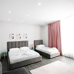 Hotell Andor Luxury & Duplex 4*