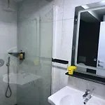 Andor Luxury & Duplex Hotell 4*