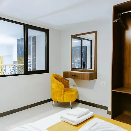 Hotell Andor Luxury & Duplex Kryemëdhej