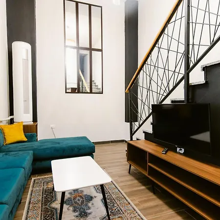 Andor Luxury & Duplex Kryemëdhej