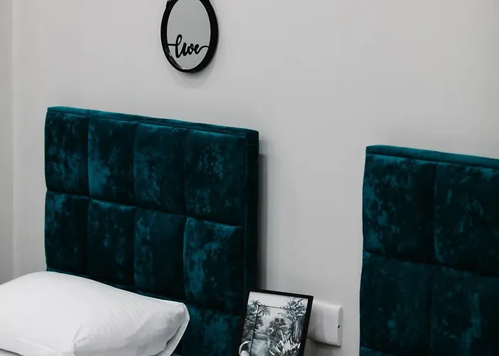 Andor Luxury & Duplex Hotell 4*