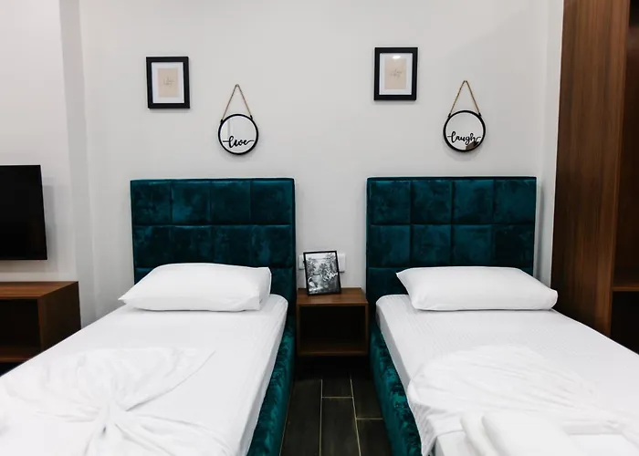 Andor Luxury & Duplex Kryemëdhej