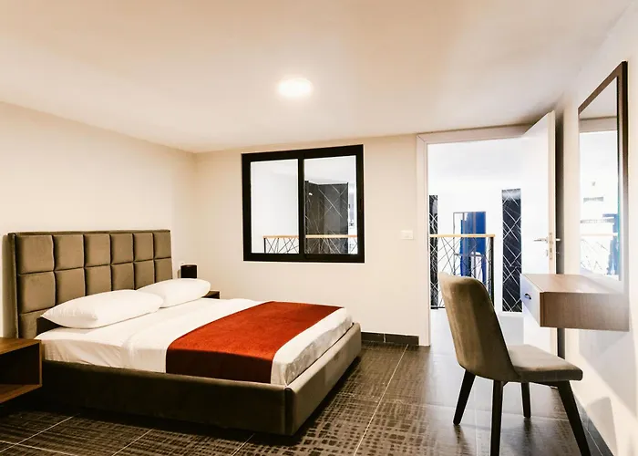 Andor Luxury & Duplex Hotel 3*