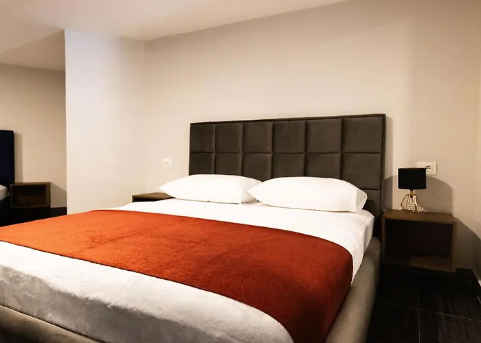 Andor Luxury & Duplex Kryemedhej