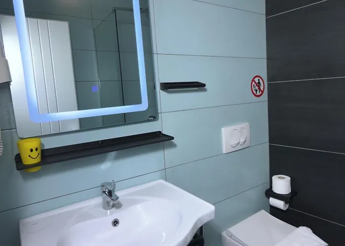 Andor Luxury & Duplex Kryemëdhej