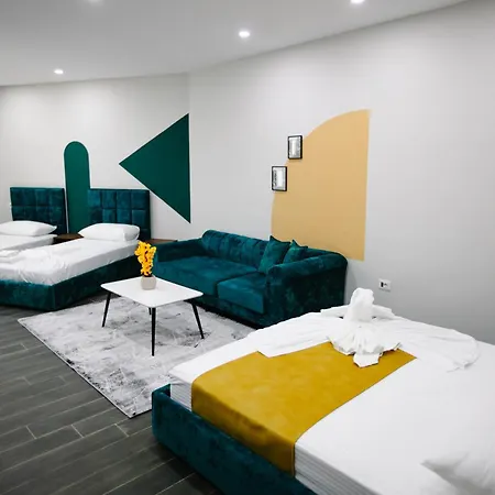 Andor Luxury & Duplex Hotel Kryemedhej