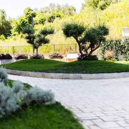 Andor Luxury & Duplex 3* Kryemedhej