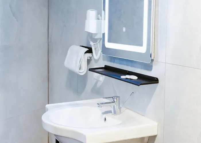 Andor Luxury & Duplex Kryemëdhej